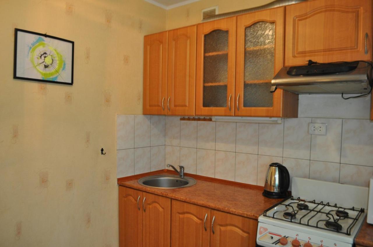 Apartment For Rent Reasonable Price クレメンチューク エクステリア 写真